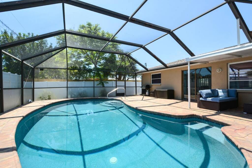 Cozy, Fido-Friendly Pool Home Just 4 Miles To The Beach! Venice Exterior photo