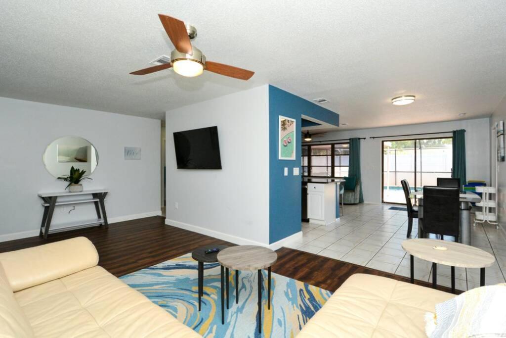 Cozy, Fido-Friendly Pool Home Just 4 Miles To The Beach! Venice Exterior photo